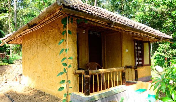 Greenways Tree House And Mud House Chegat Exterior photo